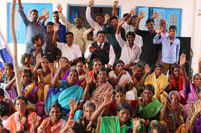 Hundreds Massed for the 2 days Mega Prayer organized by Grace Ministry at Pavagada, Tumkur. The Pavagada Prayer Meetings was a great blessing to the hundreds who gathered. 